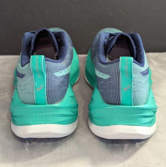 Women's Asics Superblast Size 7.5 - Picture 7 of 16